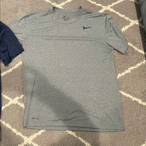 Men’s Nike dri fit tshirts - size medium